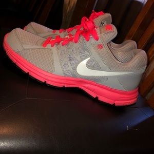 Nike air & Nike dual fusion women’s shoes